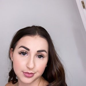 Meet your Posher, Macie